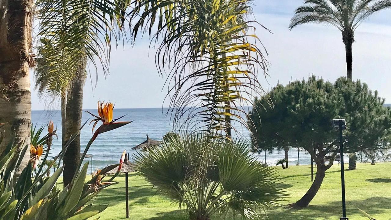 Mi Capricho, Beachfront, Grownfloor, Private Garden & Terrace Sitio de Calahonda Kültér fotó