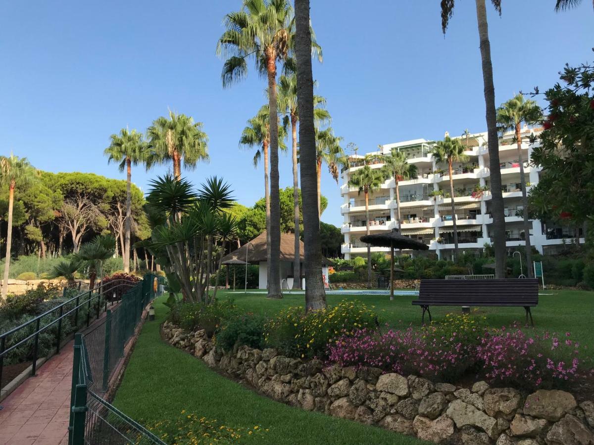 Mi Capricho, Beachfront, Grownfloor, Private Garden & Terrace Sitio de Calahonda Kültér fotó